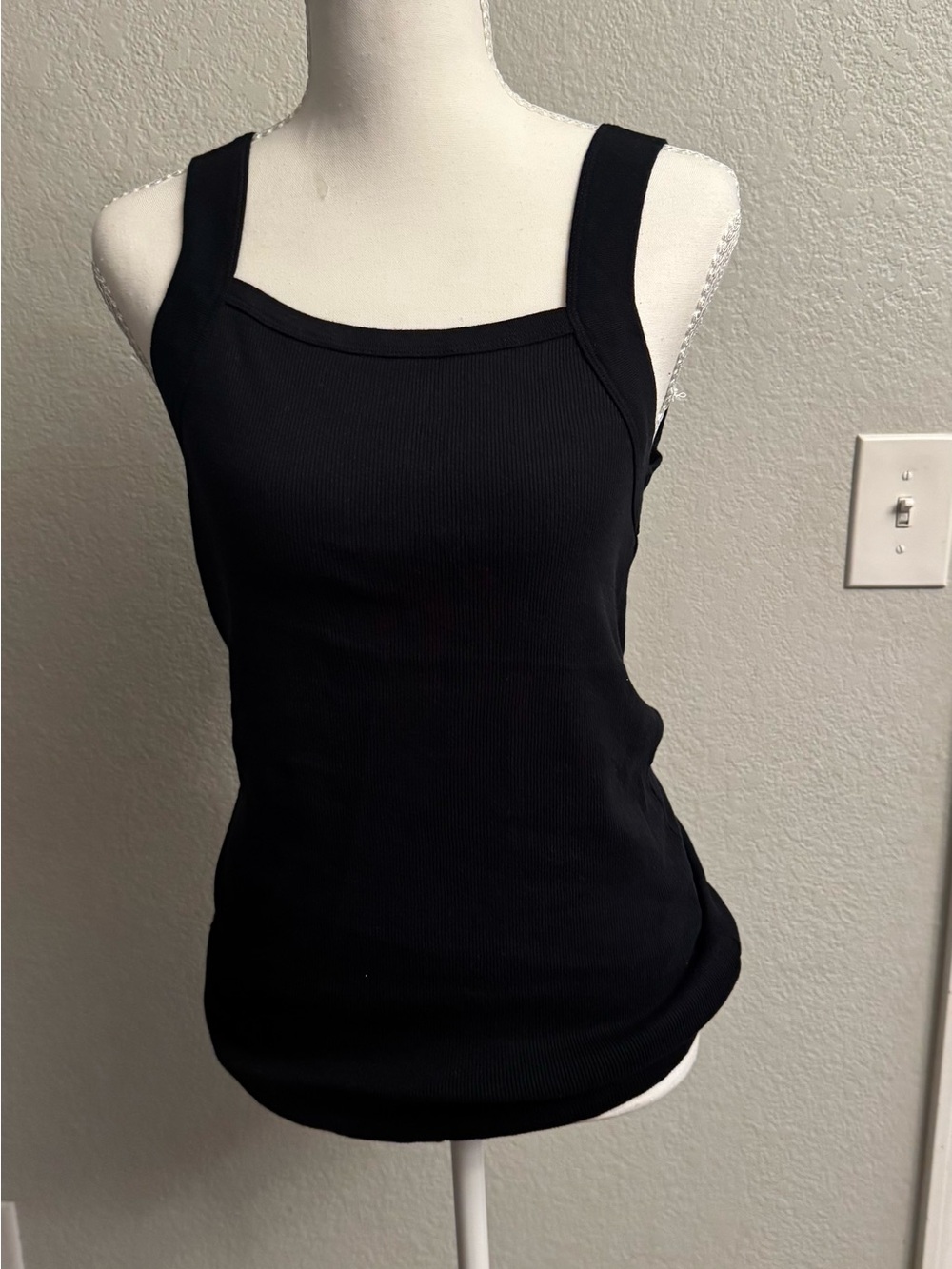Men’s  Black Ribbed Square-Neck Muscle Tank